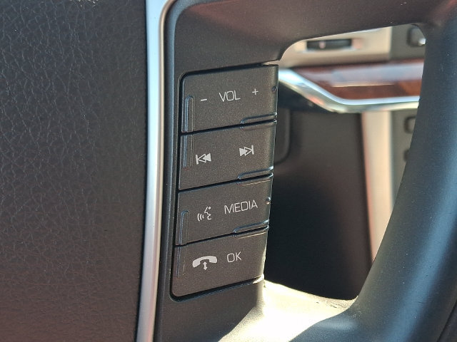 Used 2012 Lincoln MKZ FWD image 20