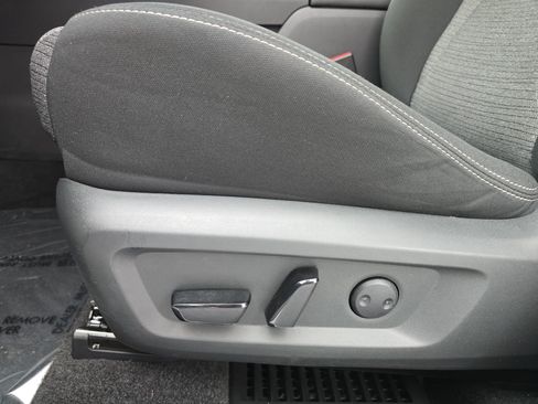 Certified 2023 Nissan Rogue SV FWD image 27