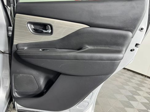 Used 2017 Nissan Murano S w/ Navigation Package AWD/4WD image 39
