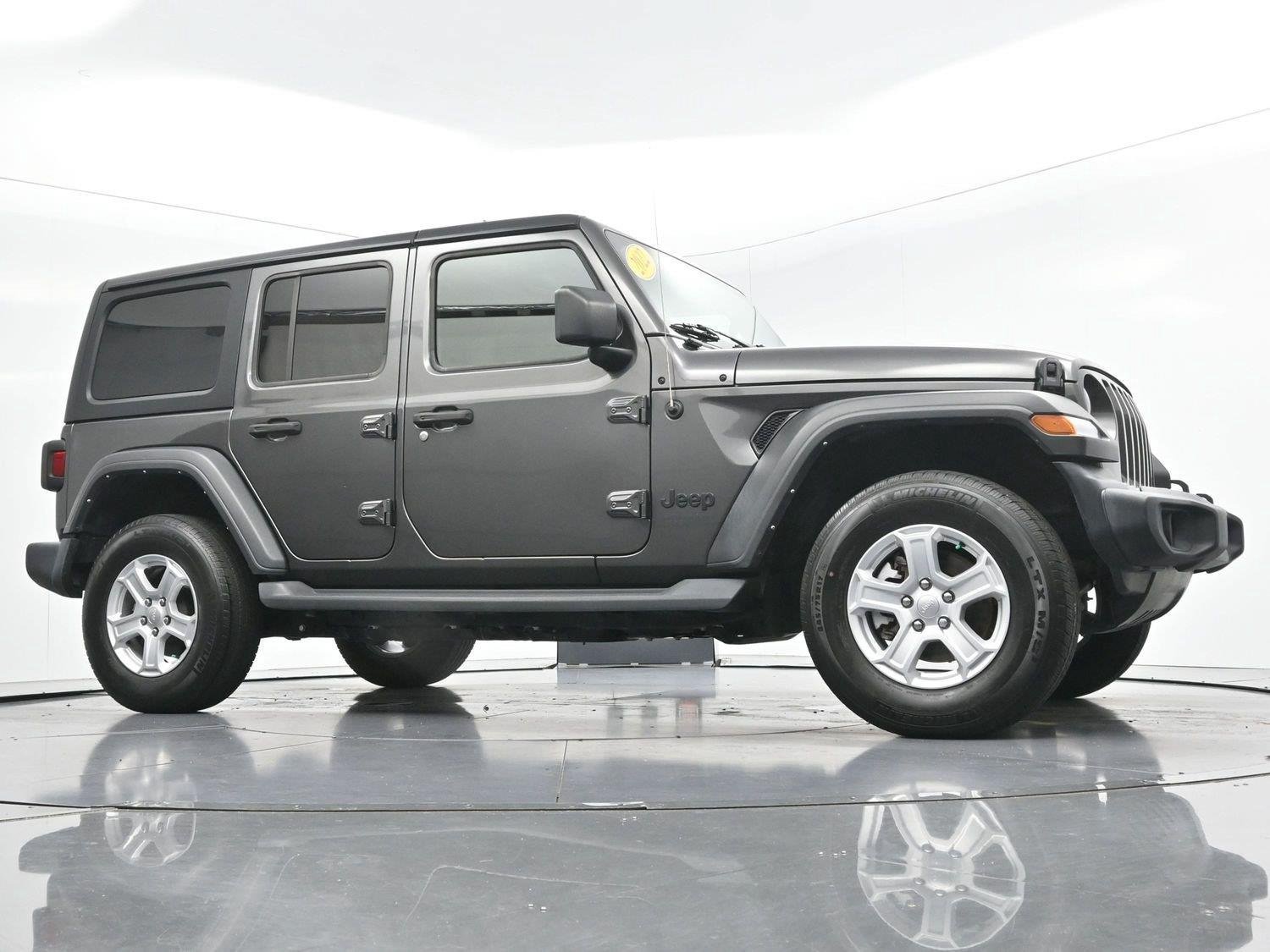 Used 2022 Jeep Wrangler Unlimited Sport AWD/4WD image 45