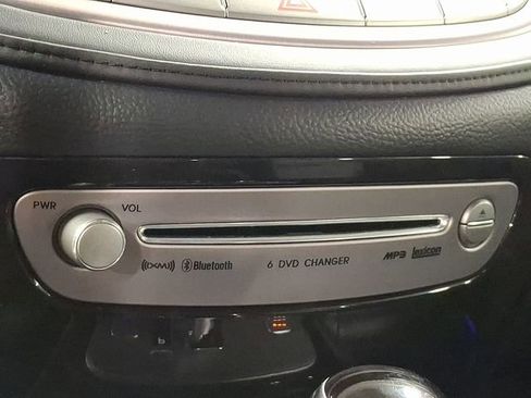 Used 2012 Hyundai Genesis 4.6 image 24