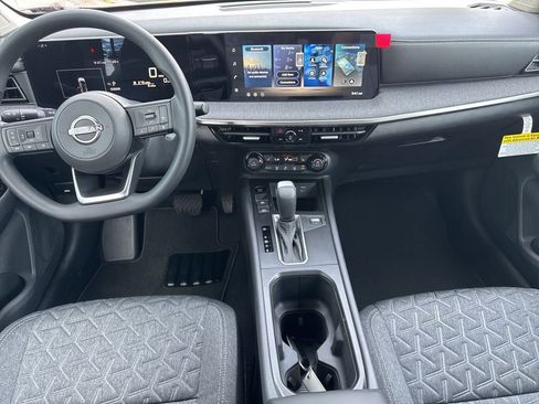 New 2026 Nissan Kicks SV w/ Cold Weather Package image 15