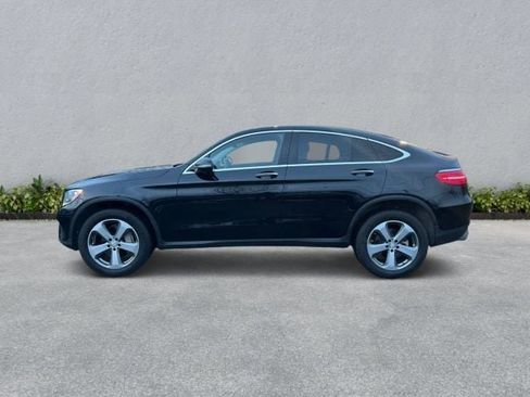 Used 2017 Mercedes-Benz GLC 300 4MATIC image 9