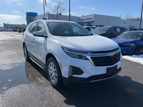 Used 2023 Chevrolet Equinox LT image 7