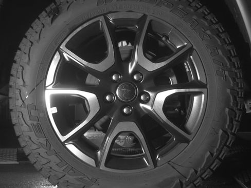 Used 2025 Jeep Compass Trailhawk image 15