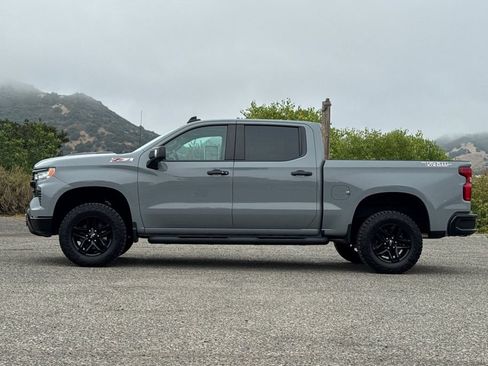 Used 2024 Chevrolet Silverado 1500 LT Trail Boss w/ LT Trail Boss Premium Package AWD/4WD image 7