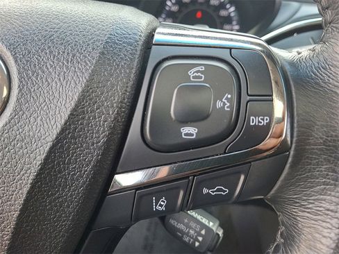 Used 2018 Toyota Avalon XLE Premium w/ All Weather Liner Package image 24