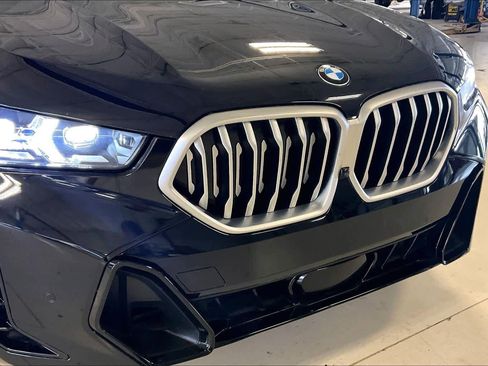 Used 2025 BMW X6 xDrive40i w/ Climate Comfort Package AWD/4WD image 30