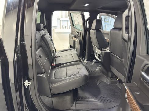 Certified 2020 Chevrolet Silverado 1500 High Country w/ Technology Package AWD/4WD image 24