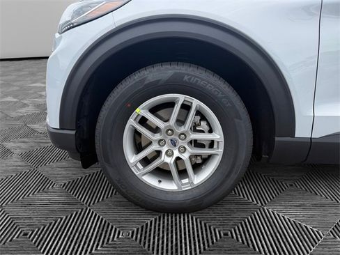 New 2026 Ford Explorer Active image 14