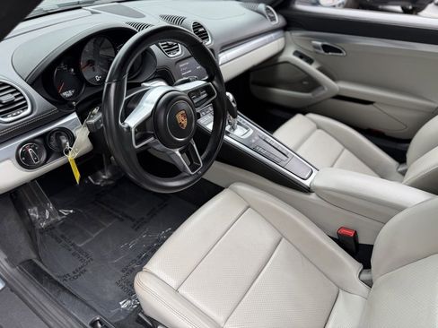 Used 2018 Porsche 718 Cayman image 24