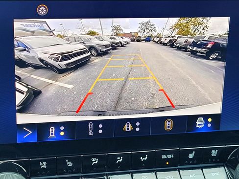 Used 2023 Chevrolet Colorado Z71 w/ Z71 Convenience Package 2 image 35