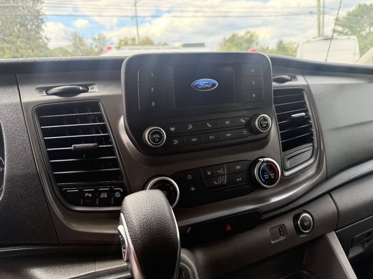 Used 2020 Ford Transit 350 XLT RWD image 7
