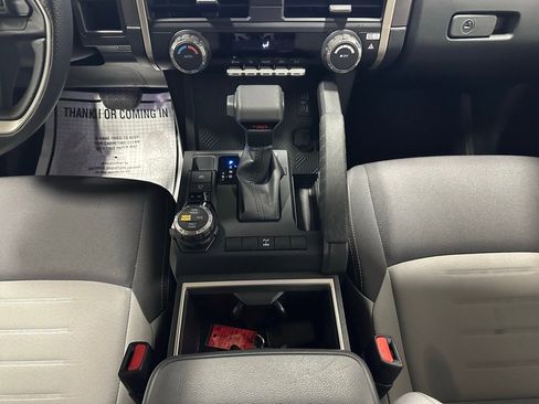 Used 2025 Toyota Tacoma TRD Off-Road image 39