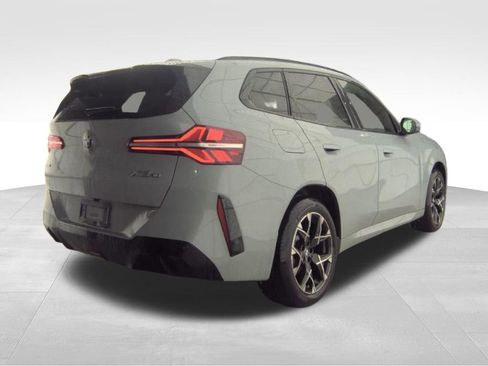 Used 2025 BMW X3 xDrive30i w/ Premium Package image 2