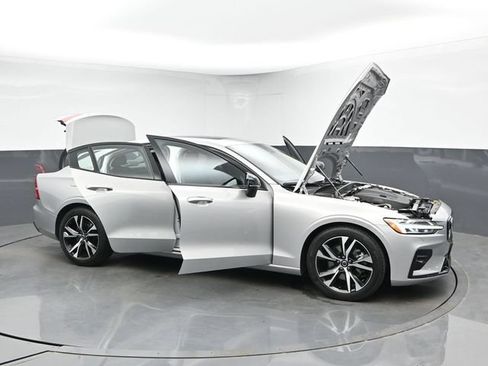 Used 2023 Volvo S60 B5 Core w/ Climate Package FWD image 48