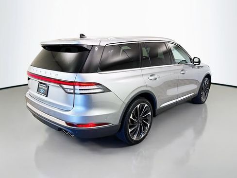 Used 2023 Lincoln Aviator Reserve w/ Equipment Group 201A image 7