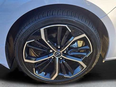 Certified 2025 Nissan Altima 2.5 SR image 3