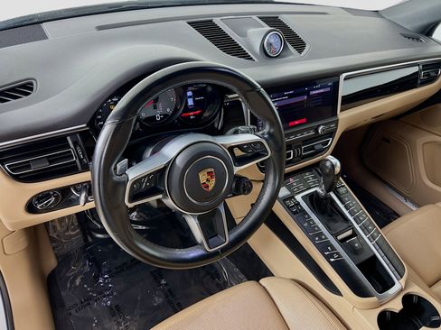Used 2020 Porsche Macan S image 9