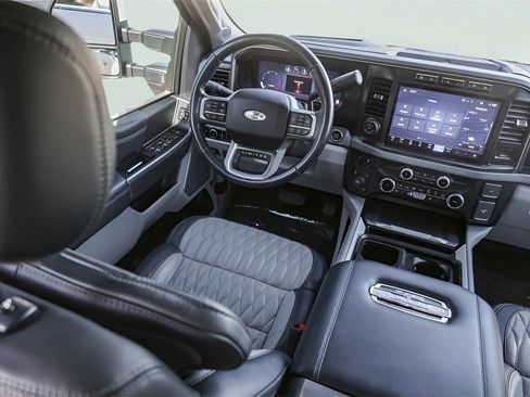 Used 2024 Ford F450 Limited w/ FX4 Off-Road Package image 33