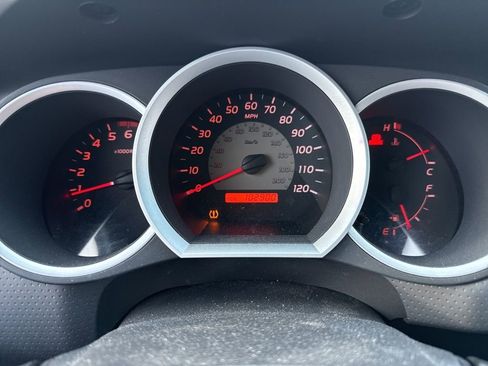 Used 2011 Toyota Tacoma 4x4 Double Cab w/ TRD Sport Pkg image 7