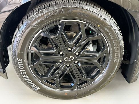 New 2026 INFINITI QX80 4WD w/ Sport Exterior Package image 43