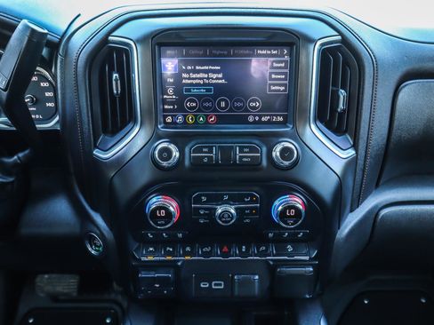 Used 2021 GMC Sierra 1500 AT4 w/ AT4 Value Package AWD/4WD image 33