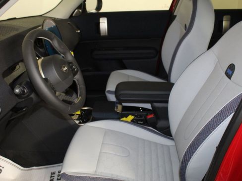 Used 2025 MINI Cooper Countryman S w/ Comfort Package Max AWD/4WD image 4