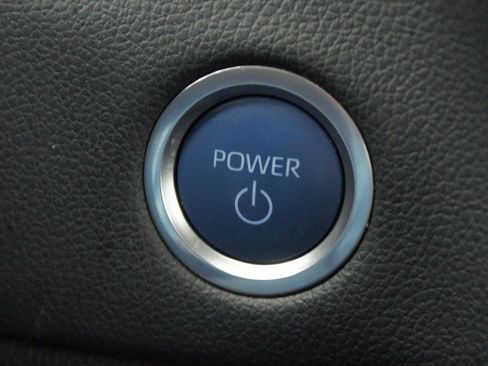 Used 2024 Toyota Tundra Limited AWD/4WD image 9