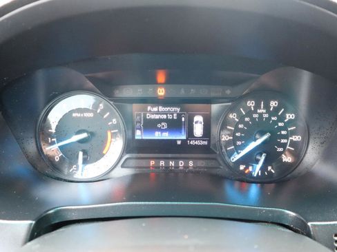 Used 2017 Ford Explorer XLT AWD/4WD image 23