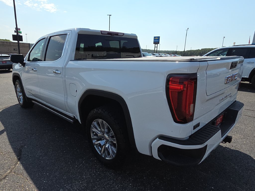 Used 2022 GMC Sierra 1500 Denali w/ Technology Package AWD/4WD image 6