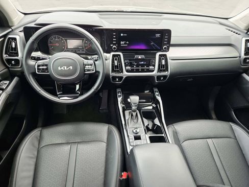 Used 2022 Kia Sorento SX FWD image 11