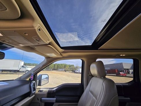 Used 2019 Ford F150 Lariat w/ Equipment Group 502A Luxury image 24