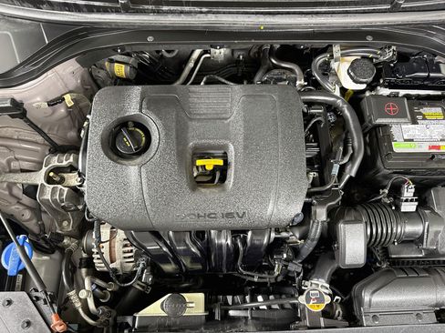 Used 2020 Hyundai Elantra Value Edition FWD image 39