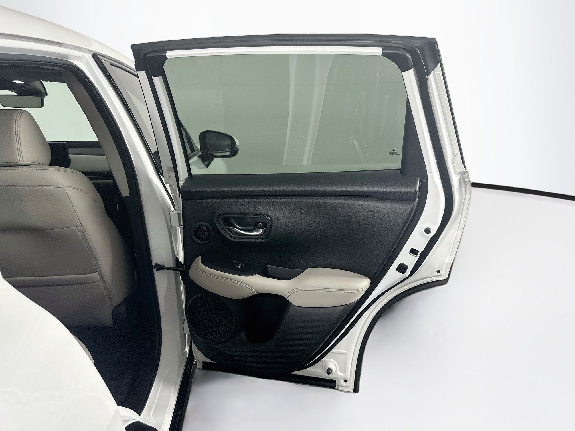 Used 2024 Honda HR-V EX-L image 29