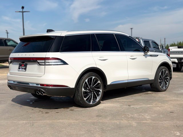 Used 2025 Lincoln Aviator Reserve w/ Equipment Group 201A AWD/4WD image 2
