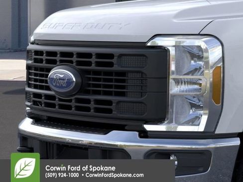 New 2026 Ford F250 XL image 17