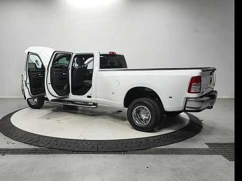 Used 2024 RAM 3500 Big Horn AWD/4WD image 13