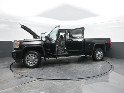 Used 2016 GMC Sierra 2500 Denali w/ Duramax Plus Package image 50