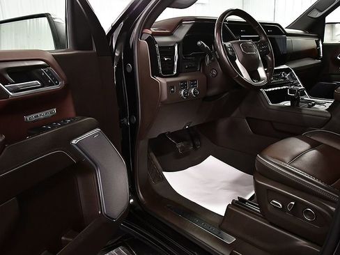 Used 2024 GMC Sierra 1500 Denali w/ Denali Reserve Package AWD/4WD image 20