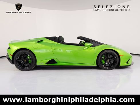 Used 2021 Lamborghini Huracan EVO image 5