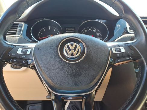 Used 2017 Volkswagen Jetta SEL FWD image 14