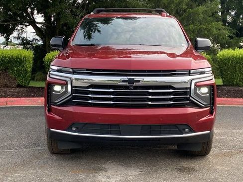 Used 2025 Chevrolet Tahoe LT w/ Comfort Package AWD/4WD image 11