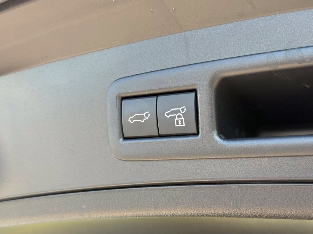 Certified 2025 Lexus UX 300h AWD w/ Accessory Package (Z1) image 17