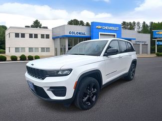 Used 2023 Jeep Grand Cherokee Altitude AWD/4WD video 1