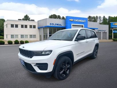 Used 2023 Jeep Grand Cherokee Altitude