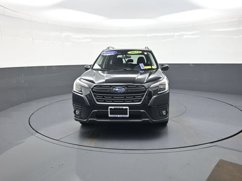 Used 2024 Subaru Forester Premium AWD/4WD image 8