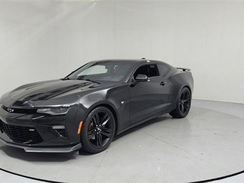 Used 2016 Chevrolet Camaro SS image 1