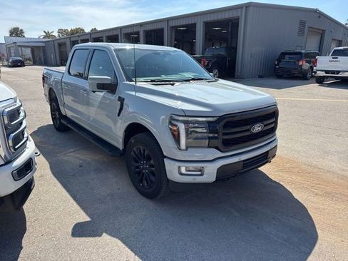 Used 2024 Ford F150 Lariat w/ Equipment Group 502A High image 3