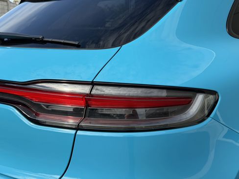 Certified 2019 Porsche Macan image 14